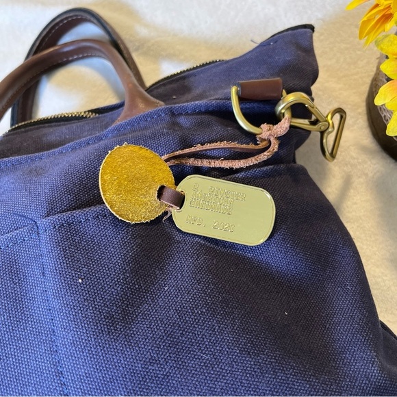 R. Riveter Navy Blue Carry All Canvas Leather Tote Bag Purse - Picture 2 of 9